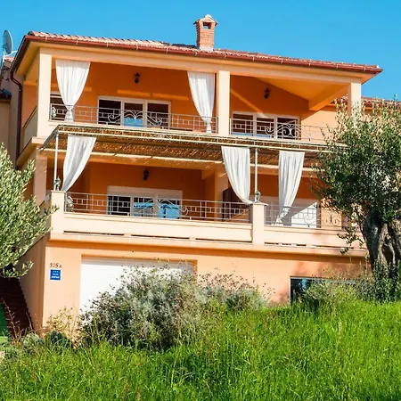 Apartments Villa Kristina Supetarska Draga Exterior photo